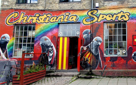 Lire la suite à propos de l’article Copenhague balade à Christiania